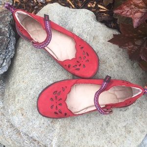 Jambu Woman’s 6M Flats with Strap